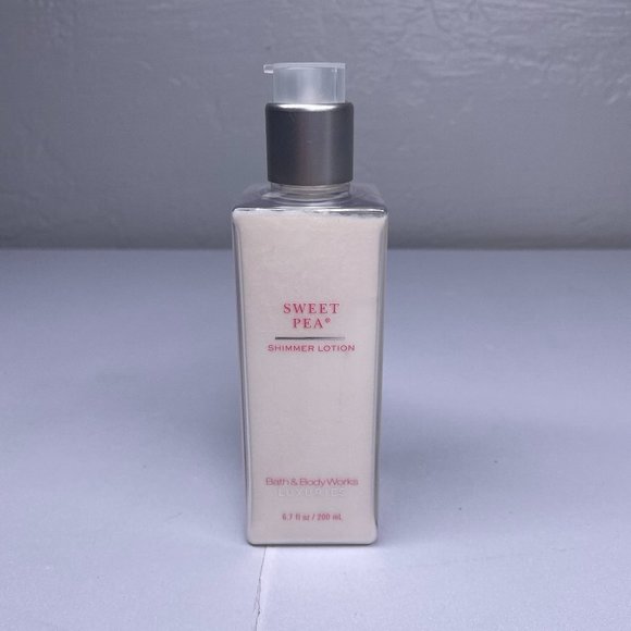 Bath & Body Works Sweet Pea Shimmer Lotion 6.7 oz Shea Rare Discontinued Retired - Picture 1 of 6